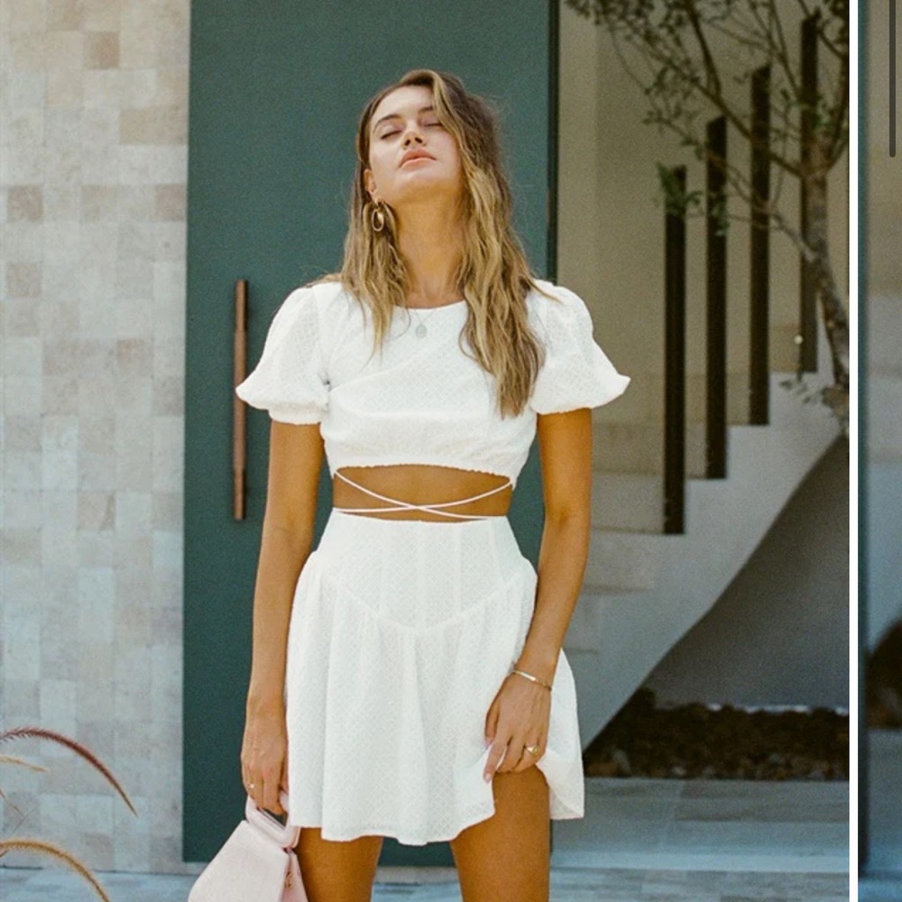 Sabo Skirt White Textured Crop Top & Skirt Set